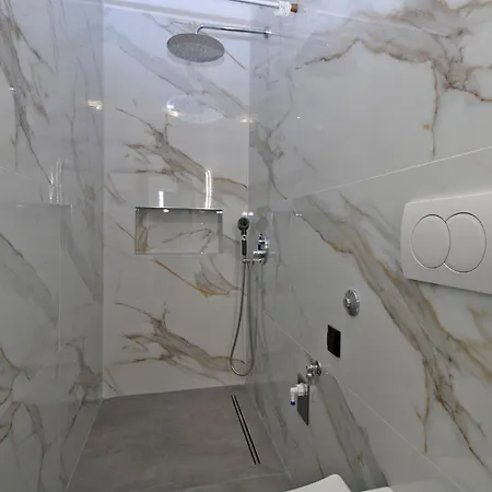 アパート Valerija 847