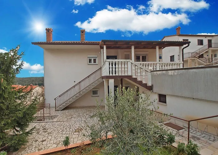 Valerija 847 Apartman Póla